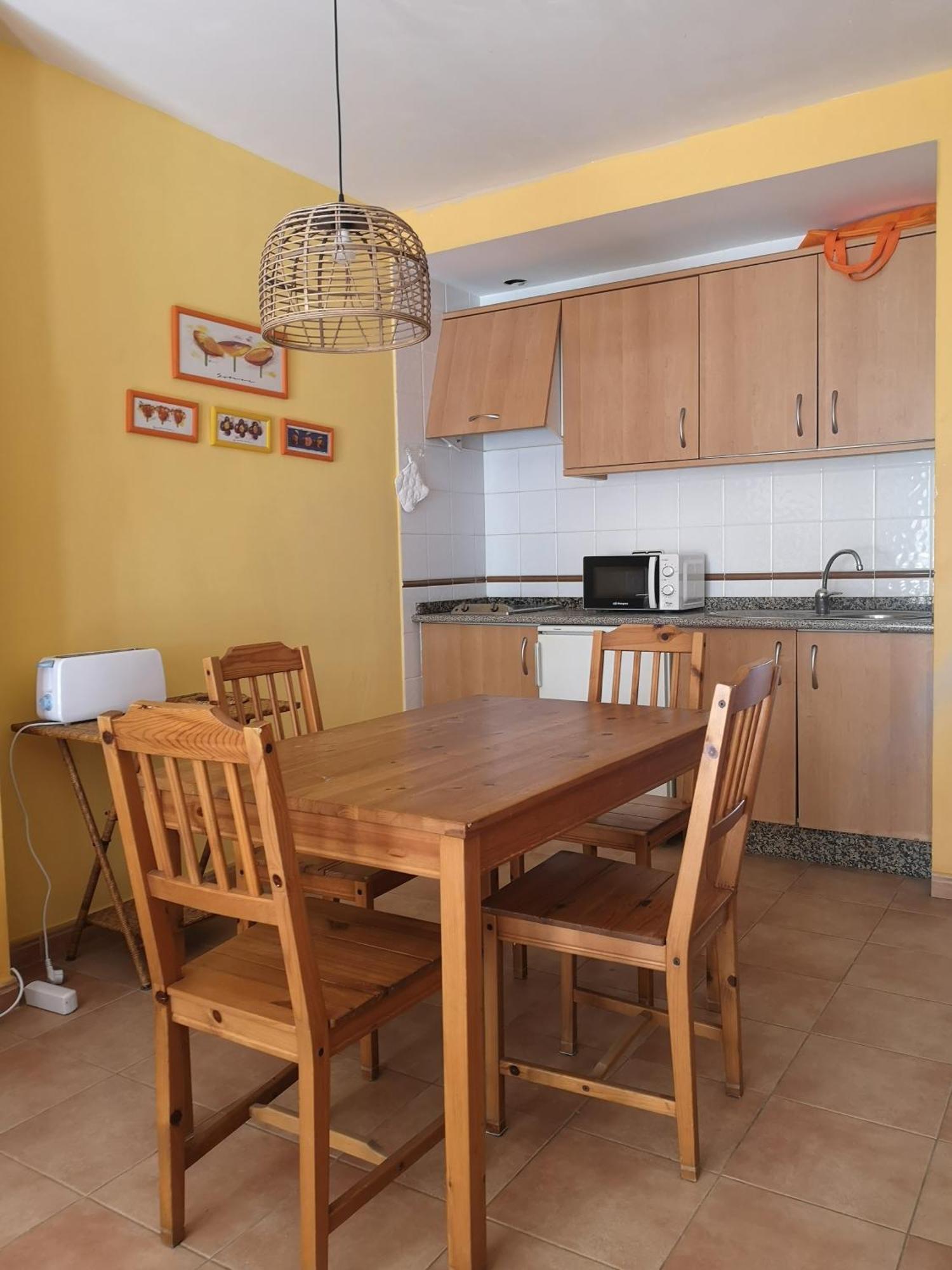 Casa Amarilla Apartman Es Pujols Kültér fotó